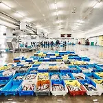 Au Bout Du Port