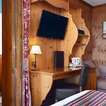 Hotel Les Balcons Village