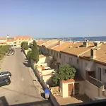Studio Cabine Toi Et Moi A 30 M De La Plage De Valras Centre
