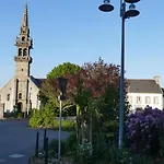 Bel Appartement Dans Maison Au Bourg