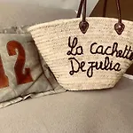La Cachette De Julia