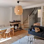 Home/Triplex In The Historic Center