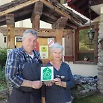 Logis Hotel Les Sapins