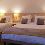 Le Mas De La Frigoulette