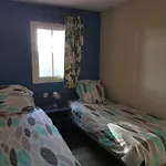 Charming Family House In Lacanau