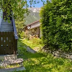 La Frasse Private Apartment