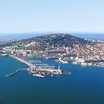 Rare Spacieux P3 Climatise Au Centre De Sete