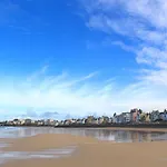 Saint Malo, Le Pont, Maison Plage A 100M