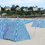 Saint Malo, Le Pont, Maison Plage A 100M