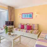 Cozy Apartment In Chateau-Dolonne With Wifi