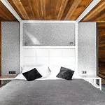 Chalet Carte Blanche Raven