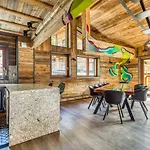 Chalet Carte Blanche Raven