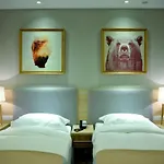 Green Which Hotel