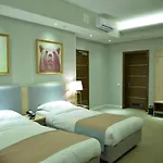 Green Which Hotel