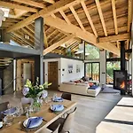 Black Squirrel Chalet