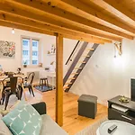 Design And Air Conditioned Apartment