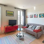 Charming And Bright Apartment In The Old Port