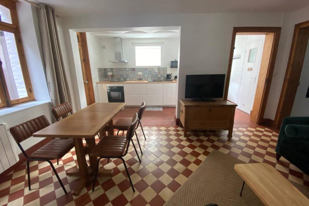 L'entresol, A 50 M De La Plage