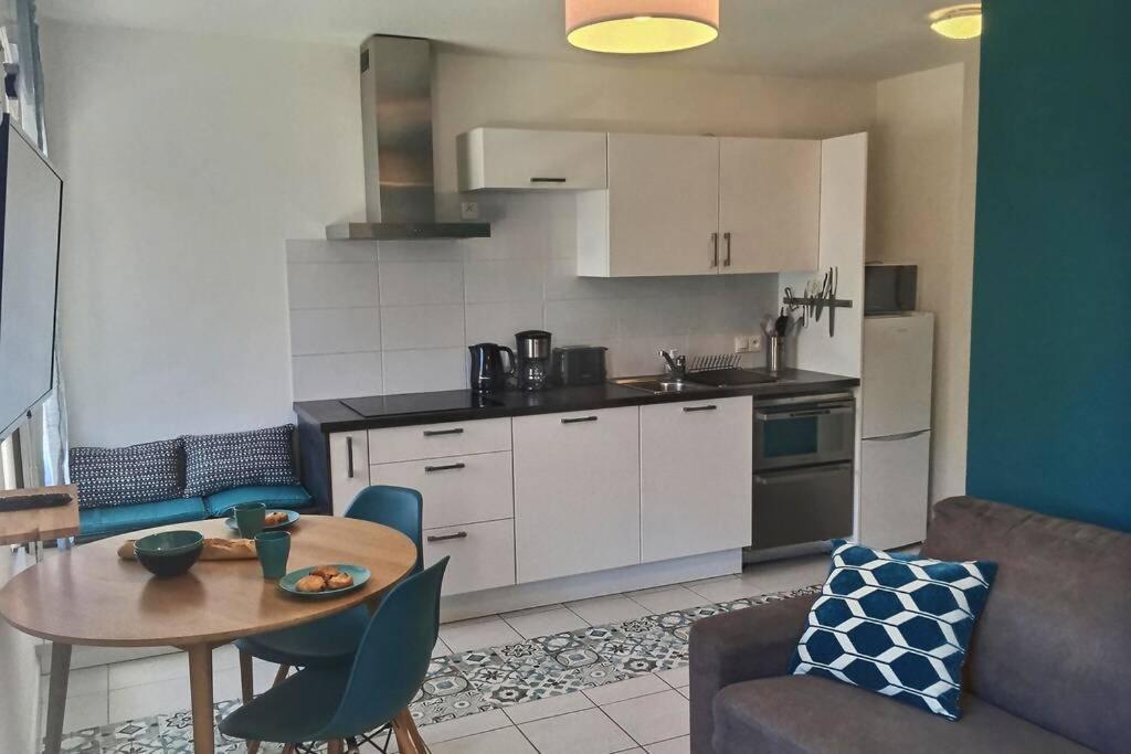 Apartment Cosy A 1mn De La Gare Et 5mn Du Centre Ville!