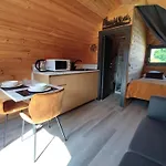 Chalet Climatise Avec Terrasse Privative Dont Un Chalet Disposant D'Une Kitchenette