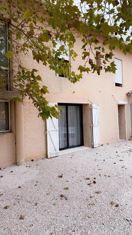 Appartement Rdc - Résidentiel - Entrée Indépendante *