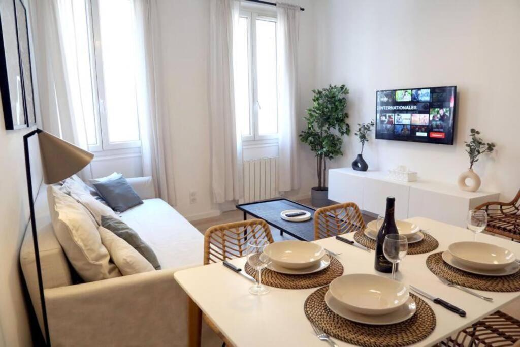 Apartment Magnifique T3 Sur Le Vieux Port-a 2 Pas Du Panier *